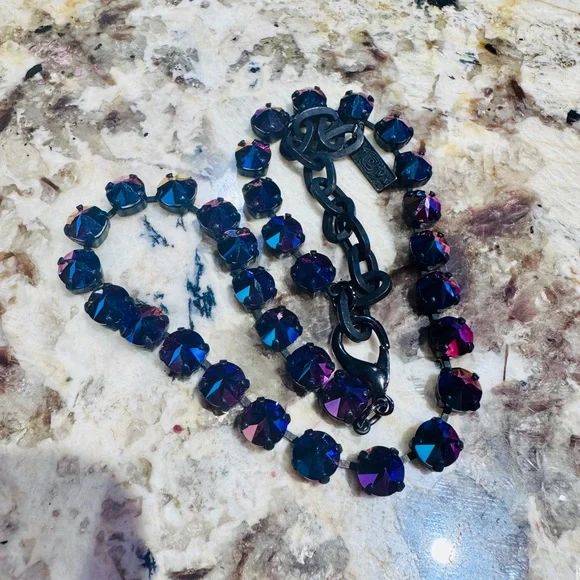 TOVA Volcano Sparkling Stud Oakland Smutt Crystal Necklace - Picture 2 of 15